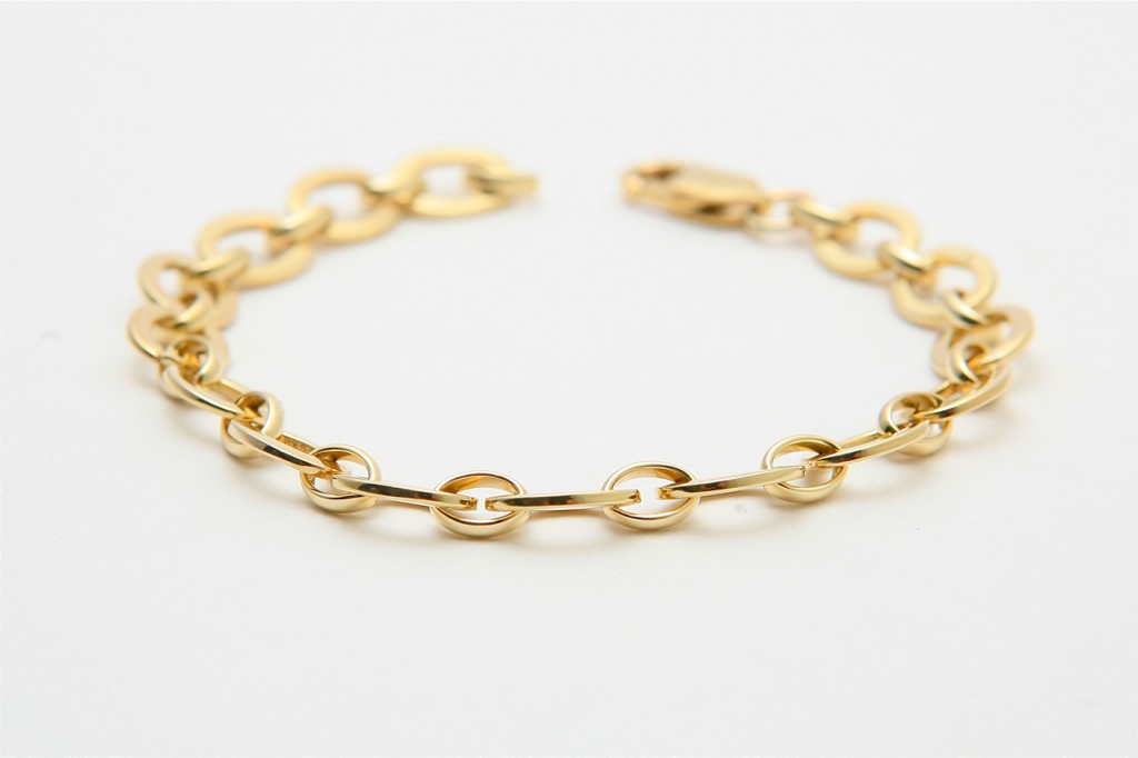 9k Yellow Gold Oval Link Bracelet - Gray's Jewellers